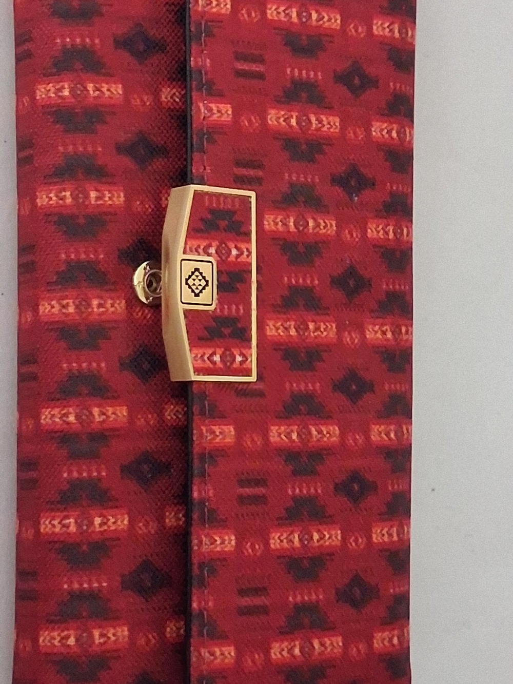 NU TRENDZ Signature Collection Material Wallet Geometric Red & Black NWT